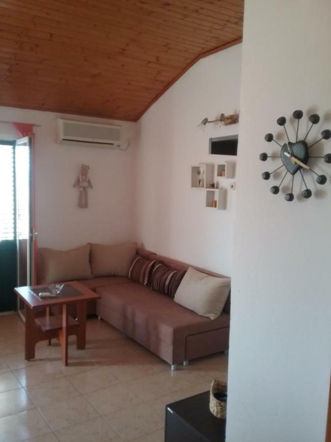 Apartman "Rosa" Vodice Ngoại thất bức ảnh